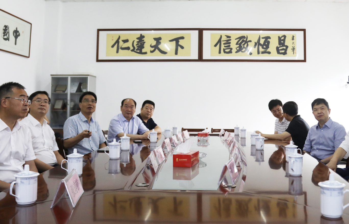 浙江省藥監(jiān)局局長(zhǎng)徐潤(rùn)龍